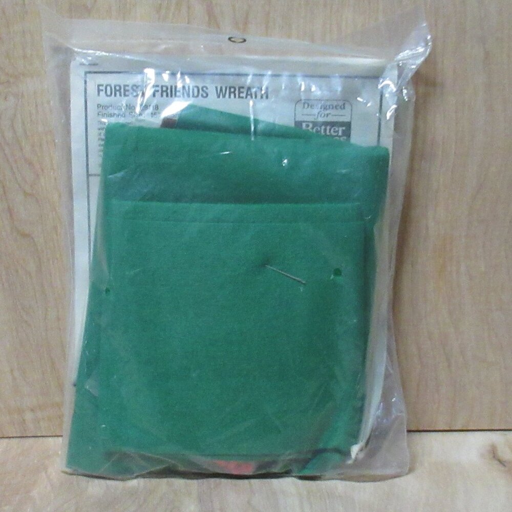 1983 Forest Friends Wreath Better Homes & Gardens Craft Kit NIP Felt & Sequins - Picture 4 of 4